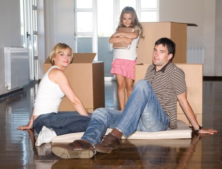 Professional movers managing a flat move in Bloomsbury
